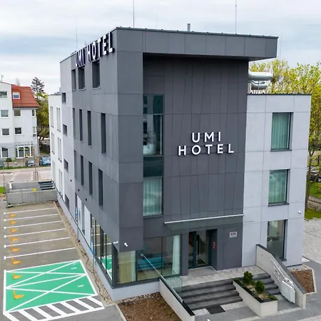 Umi Hotell 3*
