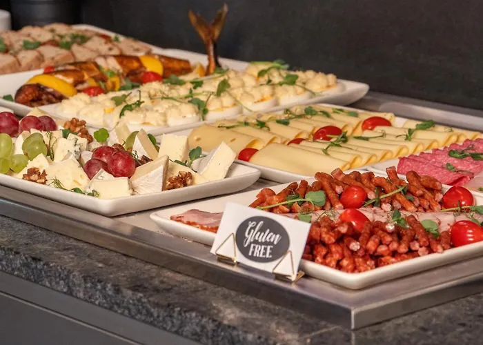 호텔 Great Polonia Umi 3*